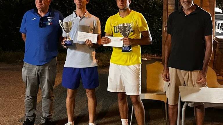 Tennis: Pier Paolo Campoli e Emanuela D'Alba vincono il trofeo Russi, avanzano i tornei di Terza al Paradiso e alla Buscherini Tennis: Pier Paolo Campoli e Emanuela D'Alba vincono il trofeo Russi, avanzano i tornei di Terza al Paradiso e alla Buscherini