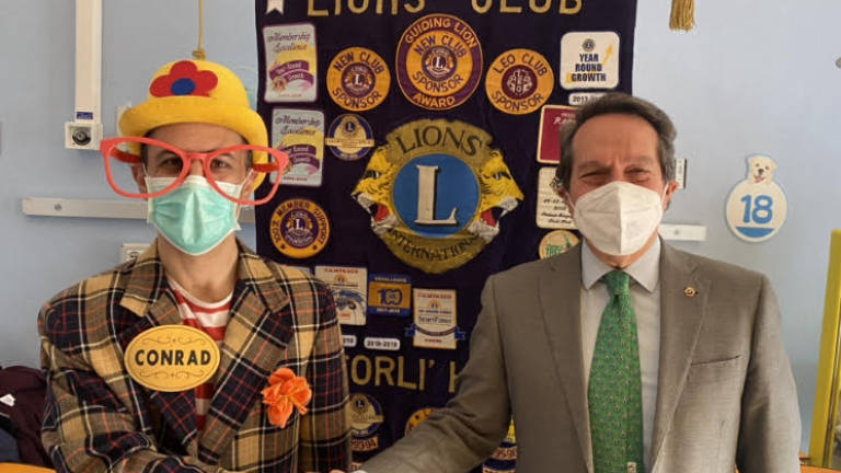 Il Lions Club Forlì Host regala un sorriso ai piccoli pazienti di Pediatria Il Lions Club Forlì Host regala un sorriso ai piccoli pazienti di Pediatria