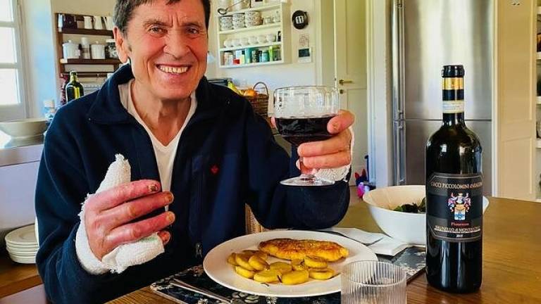 Gianni Morandi: Finalmente a casa Gianni Morandi: Finalmente a casa