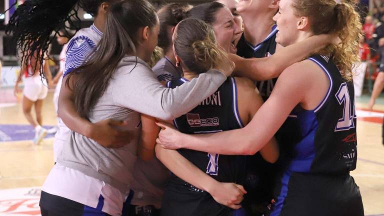 Basket A1 donne, E-Work: il colpo di Lucca vale un tesoro Basket A1 donne, E-Work: il colpo di Lucca vale un tesoro