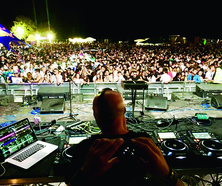 Rimini, decibel alle stelle. Raccolta firme contro il Tiberio Festival Rimini, decibel alle stelle. Raccolta firme contro il Tiberio Festival