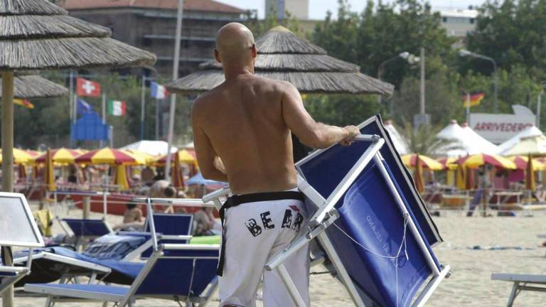 Spiagge: “La proroga fino al 2027 delle concessioni non è valida”. Il Tar della Liguria rimette tutto in gioco Spiagge: “La proroga fino al 2027 delle concessioni non è valida”. Il Tar della Liguria rimette tutto in gioco