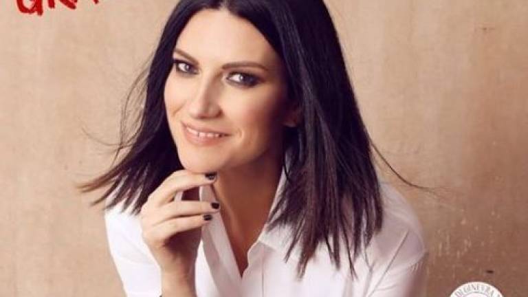 Coronavirus, Laura Pausini dona 100mila euro alla Croce rossa Coronavirus, Laura Pausini dona 100mila euro alla Croce rossa