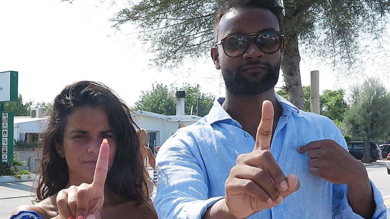 Riccione. Italiano, ma nero: non lo fanno entrare nel camping Riccione. Italiano, ma nero: non lo fanno entrare nel camping