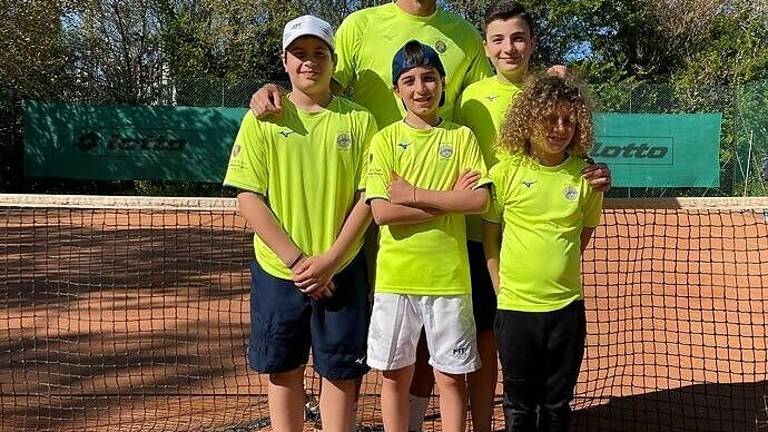 Tennis, al Ct Cerri partono i tornei Under 10 e Terza categoria Tennis, al Ct Cerri partono i tornei Under 10 e Terza categoria