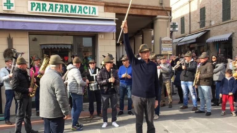 Sabato 7 maggio la fanfara Cadore degli Alpini a Santarcangelo Sabato 7 maggio la fanfara Cadore degli Alpini a Santarcangelo