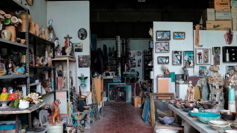Rimini. Riapre il laboratorio del noto ceramista Gio Urbinati Rimini. Riapre il laboratorio del noto ceramista Gio Urbinati