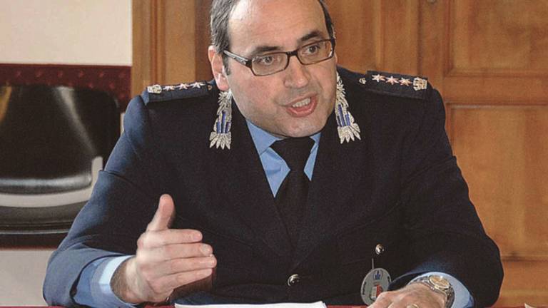 Magazzino abusivo di pelletteria scoperto dalla polizia municipale Magazzino abusivo di pelletteria scoperto dalla polizia municipale