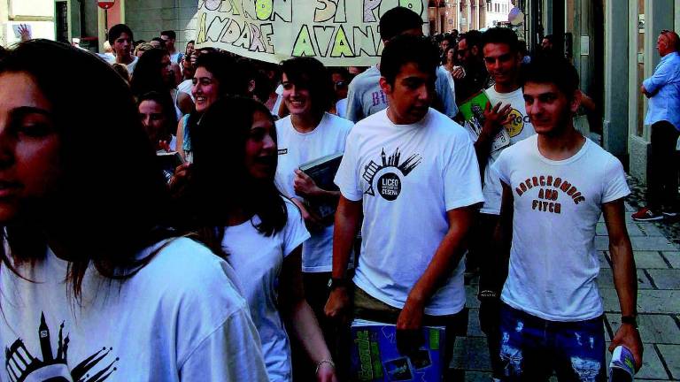 Corteo di protesta e incontro col Comune Corteo di protesta e incontro col Comune