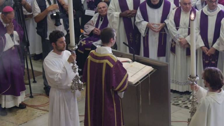 Il vescovo detta ai sacerdoti le regole anti pedofilia: Il vescovo detta ai sacerdoti le regole anti pedofilia: