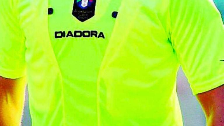 Calcio C, Gli arbitri del Girone B: Cerbasi per Rimini-Recanatese, Scarpa per Arezzo-Cesena Calcio C, Gli arbitri del Girone B: Cerbasi per Rimini-Recanatese, Scarpa per Arezzo-Cesena