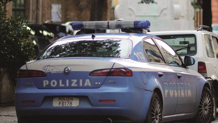 Fotografa assegno per comprare auto ma scatta la truffa e perde 28mila euro Fotografa assegno per comprare auto ma scatta la truffa e perde 28mila euro