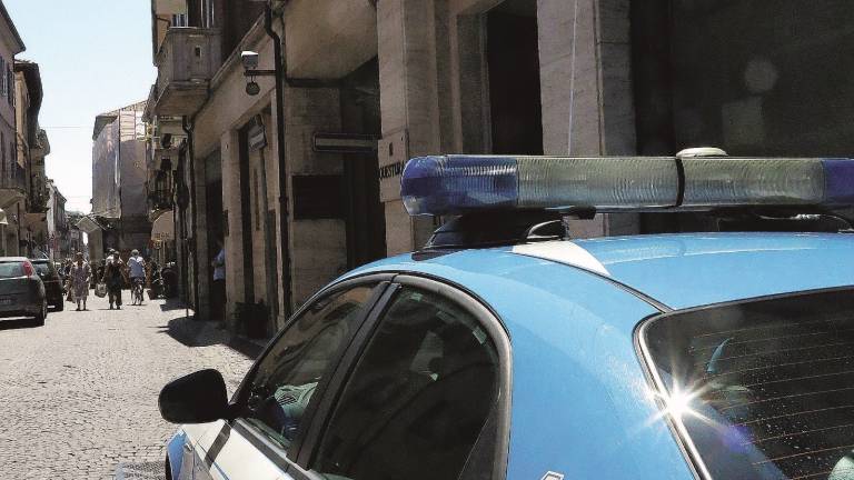 Armi puntate e botte: rapinata una villa a Covignano Armi puntate e botte: rapinata una villa a Covignano