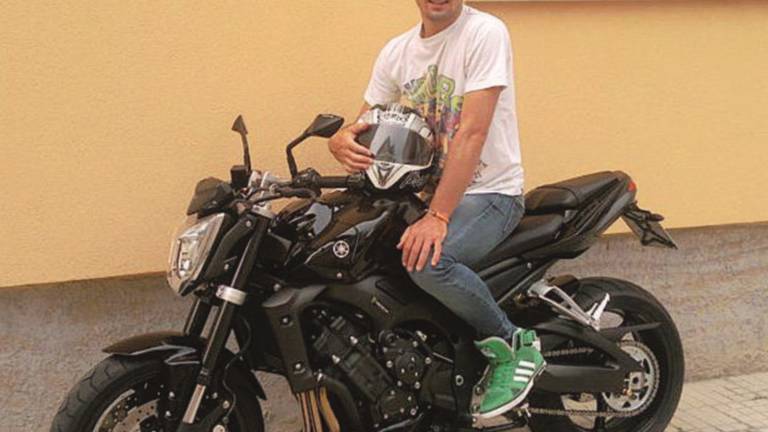 Schianto in moto, muore postino 29enne Schianto in moto, muore postino 29enne