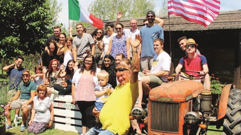 Dalla Grande Mela alla grande frutta Dalla Grande Mela alla grande frutta