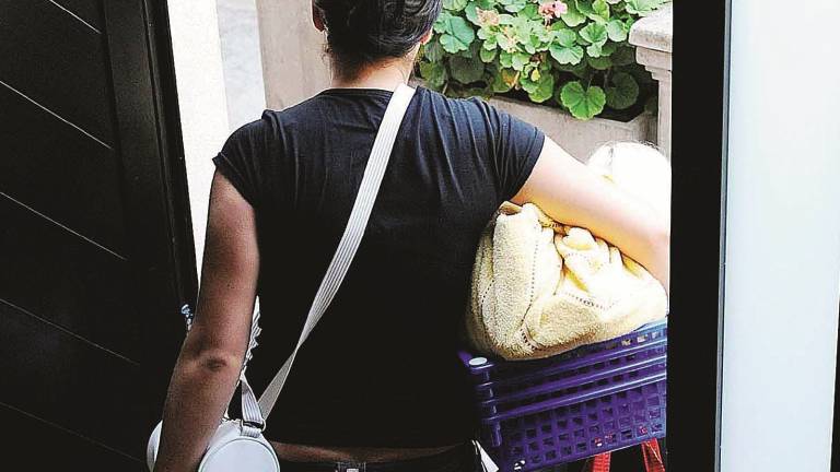 Casa occupata da dieci mesi. «Niente affitto, solo minacce» Casa occupata da dieci mesi. «Niente affitto, solo minacce»