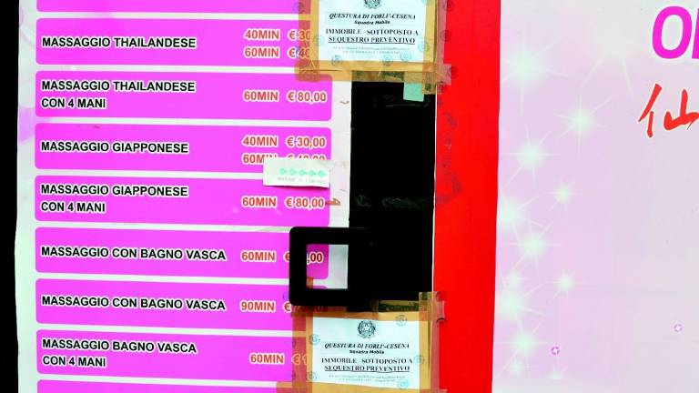 Ancora sigilli ad un centro massaggi asiatico Ancora sigilli ad un centro massaggi asiatico