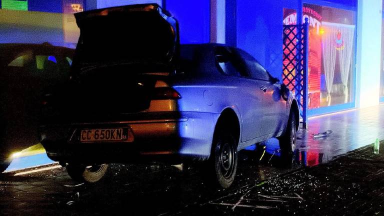 Investe tre persone dopo una lite, arrestato Investe tre persone dopo una lite, arrestato