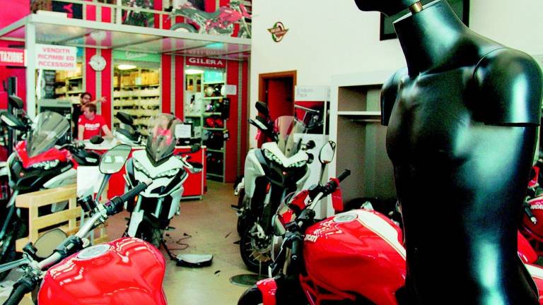 Razzia alla concessionaria Moto Europa Razzia alla concessionaria Moto Europa