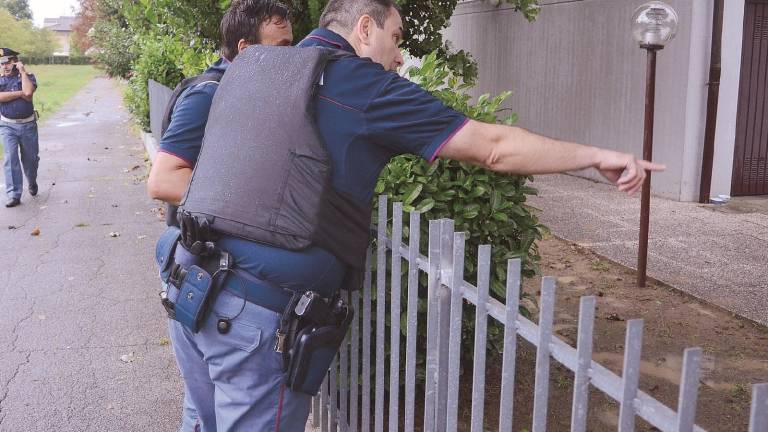 Due arresti per il benzinaio accoltellato e rapinato Due arresti per il benzinaio accoltellato e rapinato