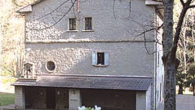 Desiderio esaudito, Fratel Michele ora sarà seppellito nel suo eremo Desiderio esaudito, Fratel Michele ora sarà seppellito nel suo eremo