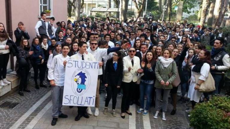 Studenti in rivolta, Comune occupato Studenti in rivolta, Comune occupato