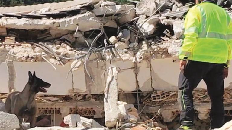 Le Aquile raccontano il terremoto da dentro Le Aquile raccontano il terremoto da dentro
