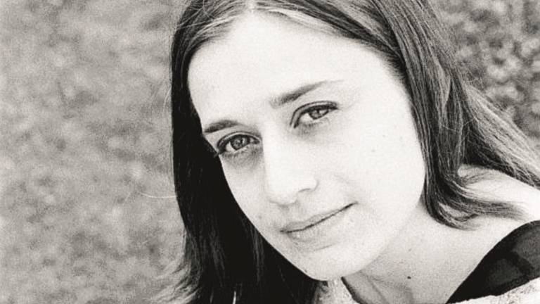 I versi essenziali di Annalisa Teodorani I versi essenziali di Annalisa Teodorani