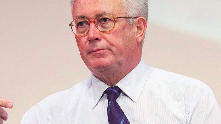Tremonti: «Trasparenza? Troppe furbate, la reputazione ormai è stata danneggiata» Tremonti: «Trasparenza? Troppe furbate, la reputazione ormai è stata danneggiata»