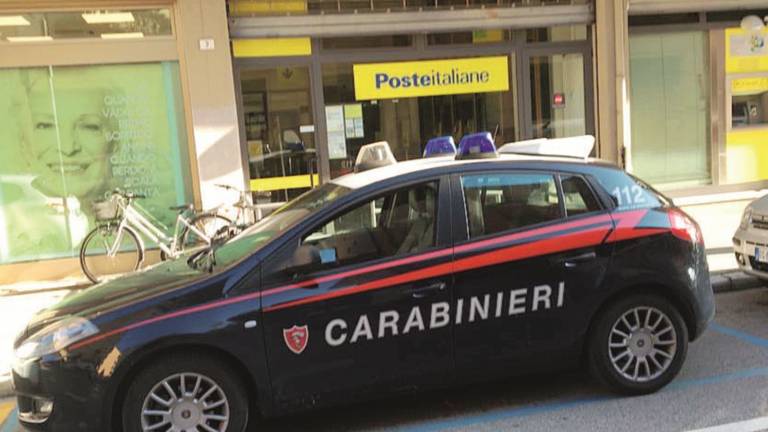 Assegno clonato da 125 mila euro. Cinquantenne ha tentato la truffa Assegno clonato da 125 mila euro. Cinquantenne ha tentato la truffa