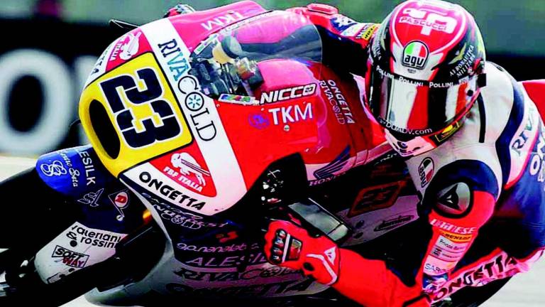 Fantastica pole position di Niccolò Antonelli Fantastica pole position di Niccolò Antonelli