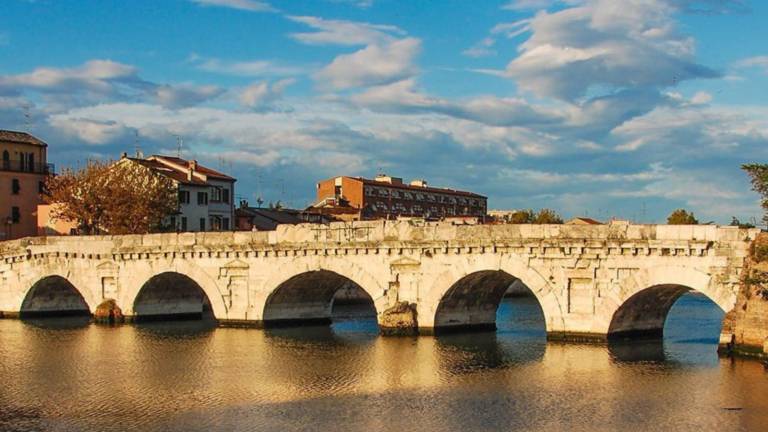 Rimini. Ponte di Tiberio tra i 15 capolavori da vedere in Italia Rimini. Ponte di Tiberio tra i 15 capolavori da vedere in Italia