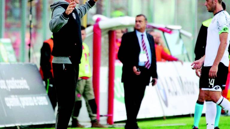 La sfida al vertice fa scendere dal trono il Cesena La sfida al vertice fa scendere dal trono il Cesena