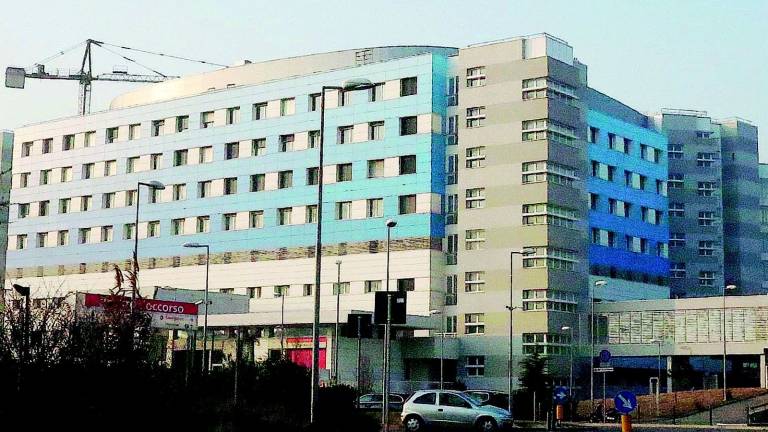 Rimini, positivo al Covid scappa due volte dall'ospedale: fermato Rimini, positivo al Covid scappa due volte dall'ospedale: fermato