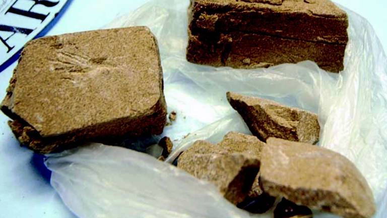 Droga: preso e arrestato in viale Carducci Droga: preso e arrestato in viale Carducci
