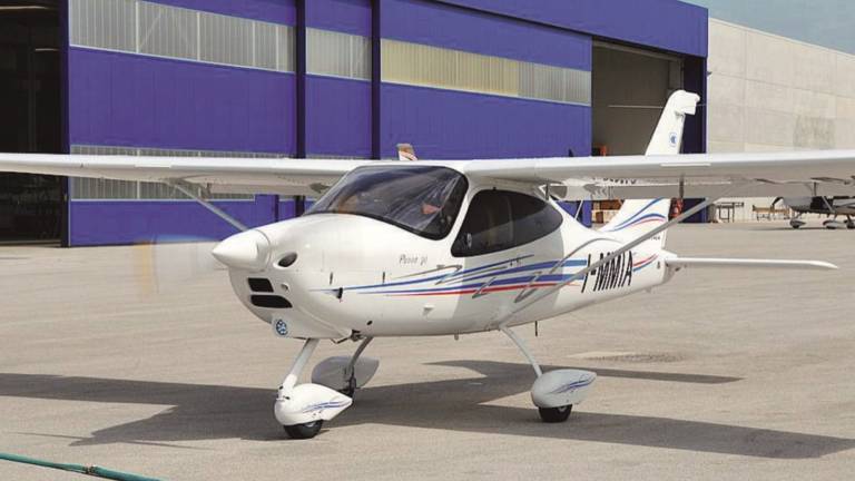 Nuovo aereo per la scuola volo dell'Aeroclub di Rimini Nuovo aereo per la scuola volo dell'Aeroclub di Rimini