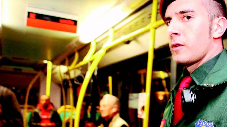 Sul bus senza ticket, arrivano i vigilantes Sul bus senza ticket, arrivano i vigilantes