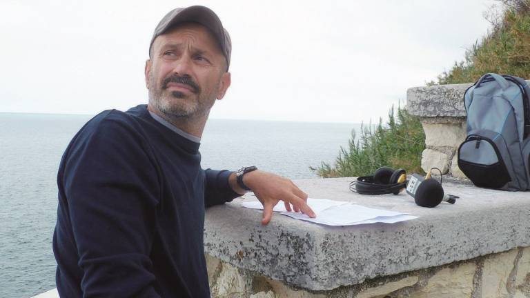 Il nostro mare quotidiano in una stanza Il nostro mare quotidiano in una stanza