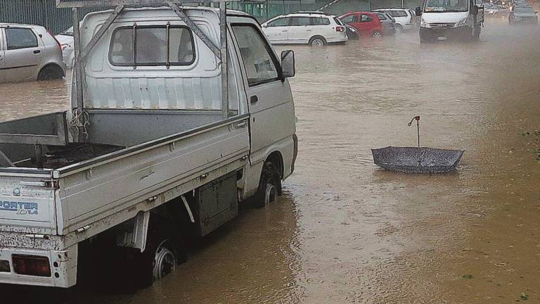 Bomba d'acqua, conto salato per il Comune Bomba d'acqua, conto salato per il Comune