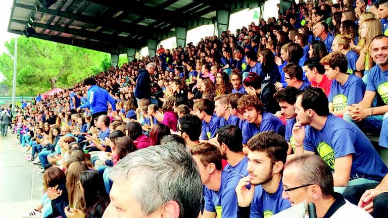 Le dieci 'sorelle' della pallavolo regionale tutte insieme a Mirabilandia Le dieci 'sorelle' della pallavolo regionale tutte insieme a Mirabilandia