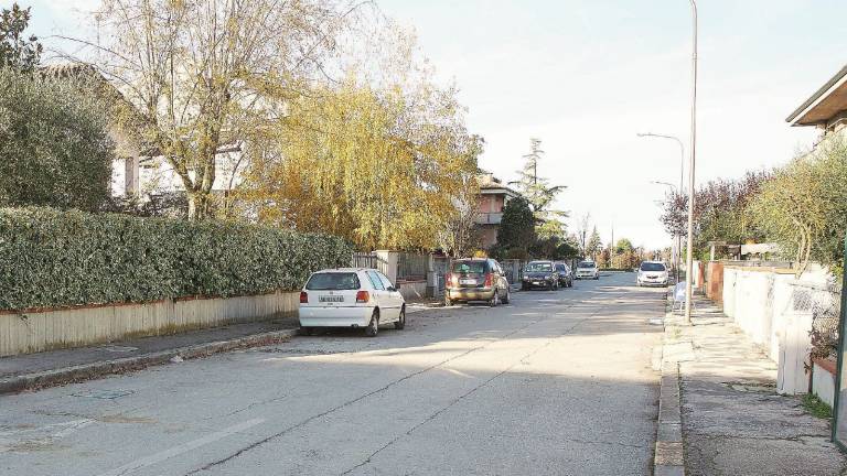 La telefonata del vicino salva dal ladro La telefonata del vicino salva dal ladro