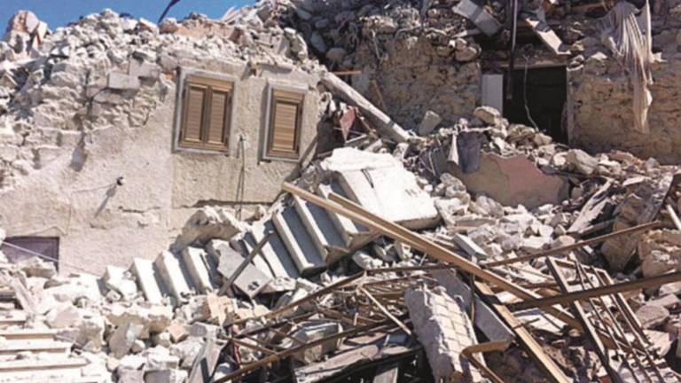 «Scavando con le mani dimenticandosi di tutto» «Scavando con le mani dimenticandosi di tutto»