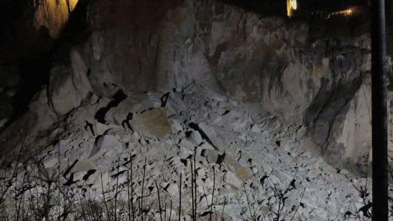 La terra frana ancora La terra frana ancora