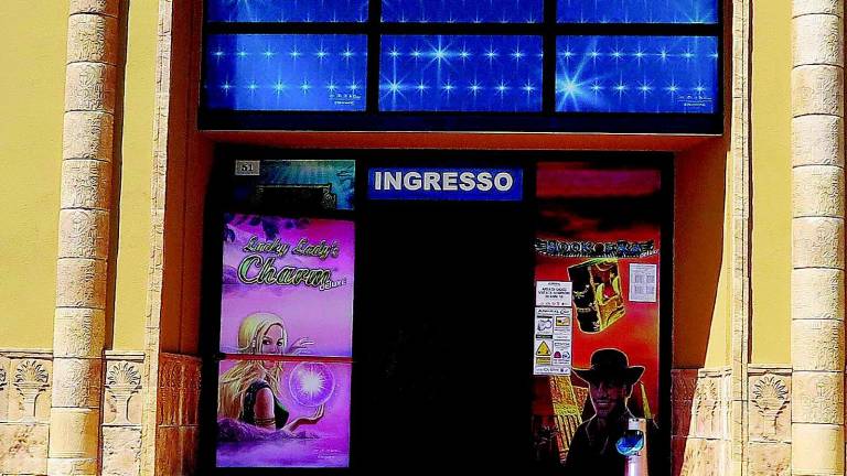 Licenza arrivata, Novomatic apre la maxi sala slot: è scontro con il Comune Licenza arrivata, Novomatic apre la maxi sala slot: è scontro con il Comune