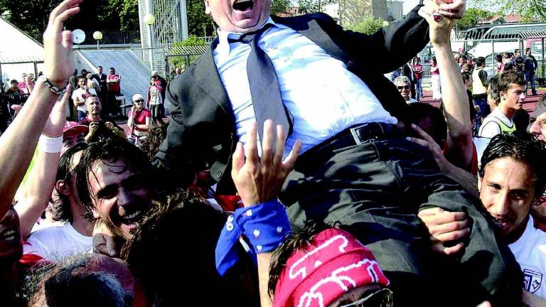 Calcio, Rimini: 15 anni fa la morte di Vincenzo Bellavista, il costruttore di una squadra da sogno Calcio, Rimini: 15 anni fa la morte di Vincenzo Bellavista, il costruttore di una squadra da sogno