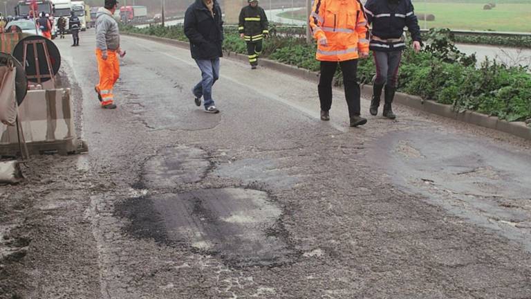 Strade groviera, in duecento chiedono i danni Strade groviera, in duecento chiedono i danni