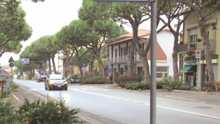 Sesso in auto in centro pagato molto caro Sesso in auto in centro pagato molto caro