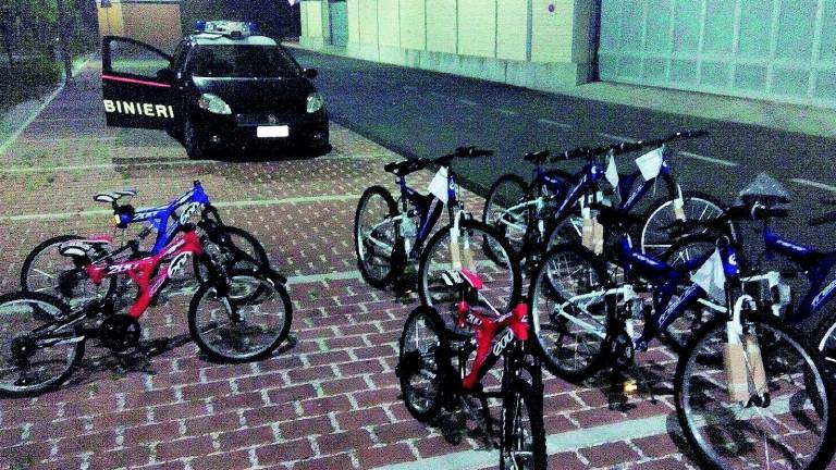 Ladri di bici messi in fuga Ladri di bici messi in fuga