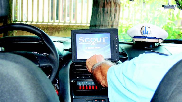 Rimini, il giudice annulla multa con scout speed: apparecchio non segnalato Rimini, il giudice annulla multa con scout speed: apparecchio non segnalato