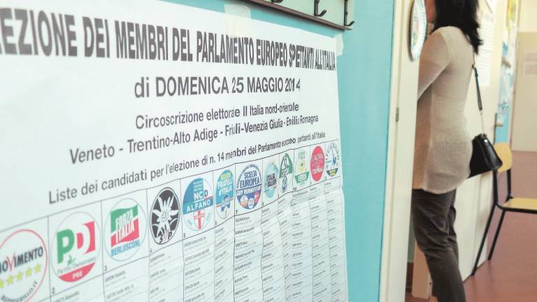 In Romagna uno su due vota il Pd In Romagna uno su due vota il Pd